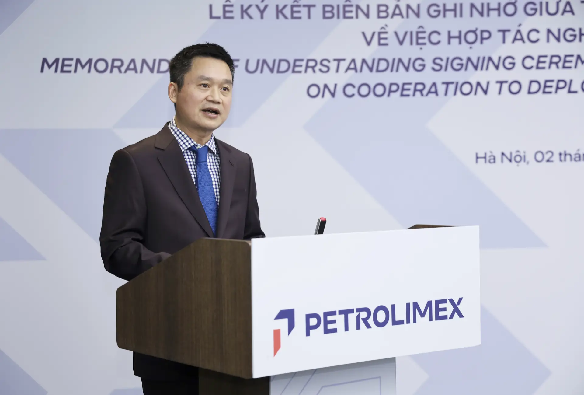 Chủ tịch HĐQT Petrolimex Phạm Văn Thanh phát biểu tại lễ ký biên bản ghi nhớ. Ảnh: Petrolimex