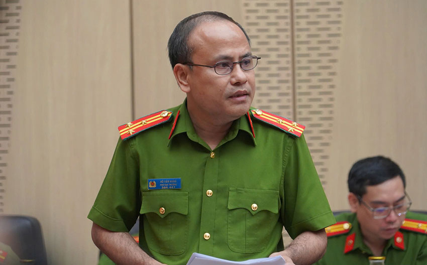 Đại diện C03 - Bộ Công an thông tin vụ sai phạm xảy ra tại Tổng Công ty Cảng hàng không Việt Nam (ACV). Ảnh: Quang Việt