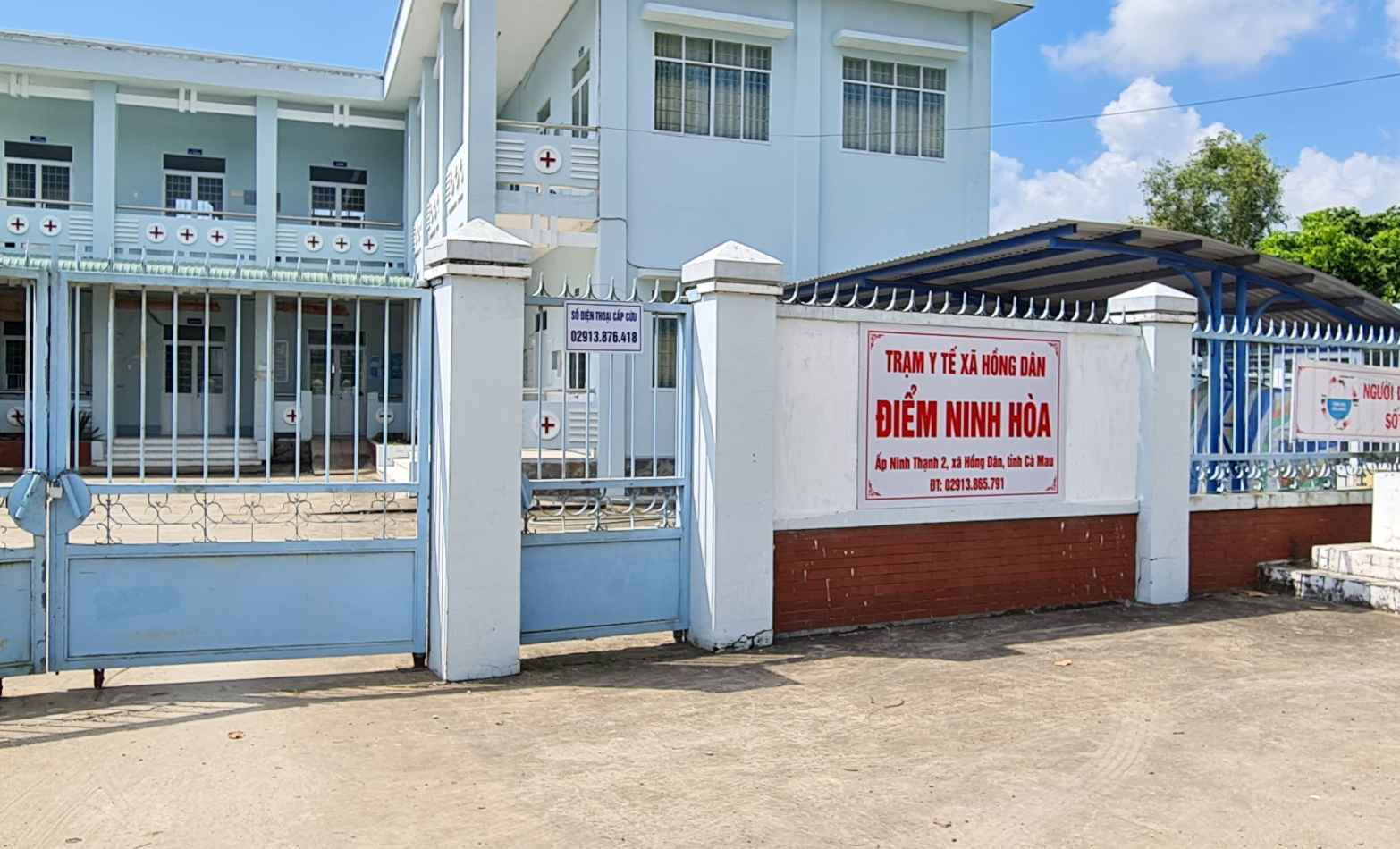 Many commune and ward health stations in Ca Mau lack human resources and resources. Photo: Nhat Ho.