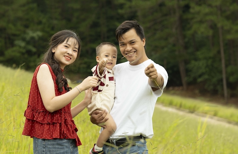 Ba mẹ nên sắp xếp lịch trình sinh hoạt phù hợp khi cho con nhỏ đi du lịch. Ảnh: Nguyễn Hà.