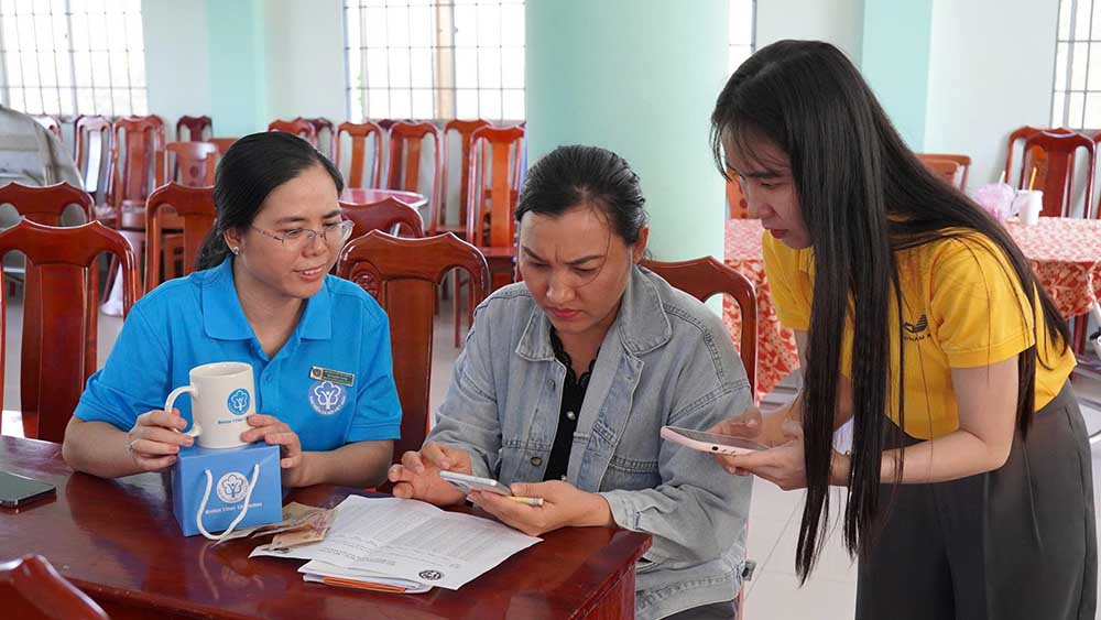 떠이닌은 사회 보험 적용 범위를 노동력의 60%까지 확대하는 것을 목표로 합니다. 사진: 떠이닌 사회 보험