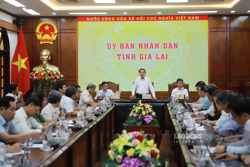 Quang cảnh cuộc họp. Ảnh: Hoài Phương