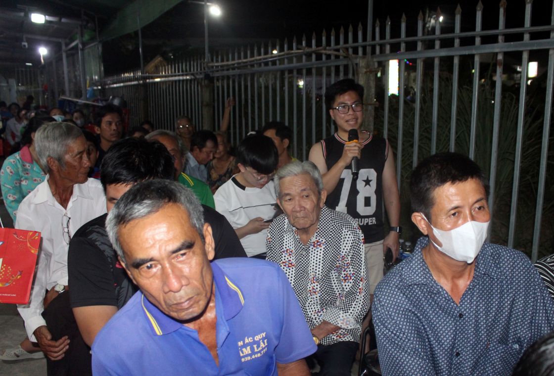 Người lao động tham gia các trò chơi có thưởng theo các chủ đề có nội dung tri thức sát với đời sống, sinh hoạt đặc thù. Ảnh: Thanh Mai