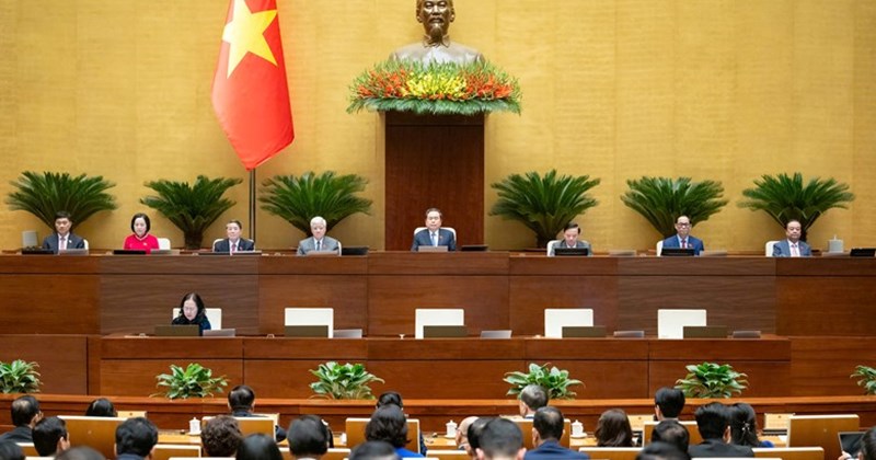 Quốc hội họp, bầu Trưởng và Phó đoàn đại biểu