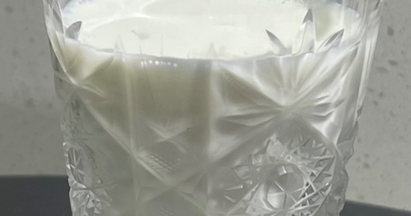 Uống sữa thế nào để giảm acid uric