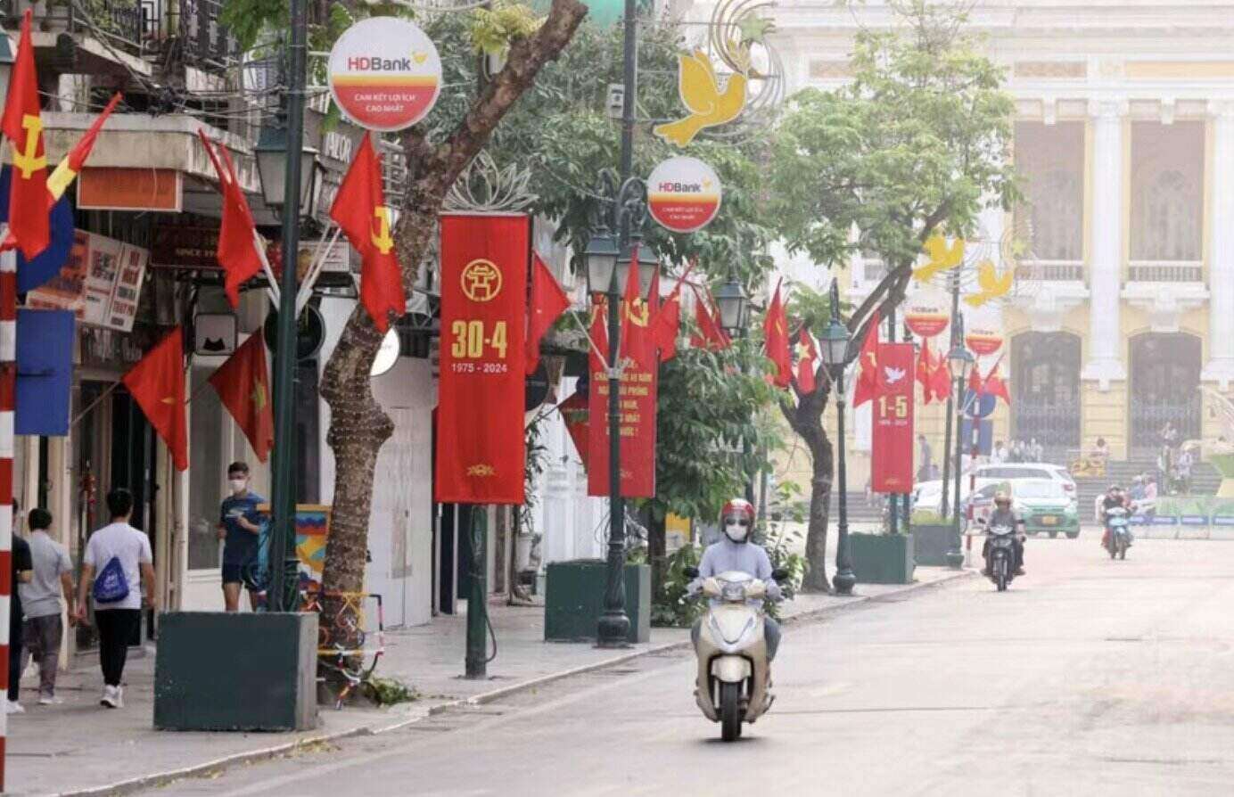 On the occasion of the 51st anniversary of the Liberation of the South and National Reunification Day (April 30, 1975 - April 30, 2026), the Central Executive Committee of the Lao People's Revolutionary Party sent a congratulatory message to the Central Executive Committee of the Communist Party of Vietnam. Photo: VNA