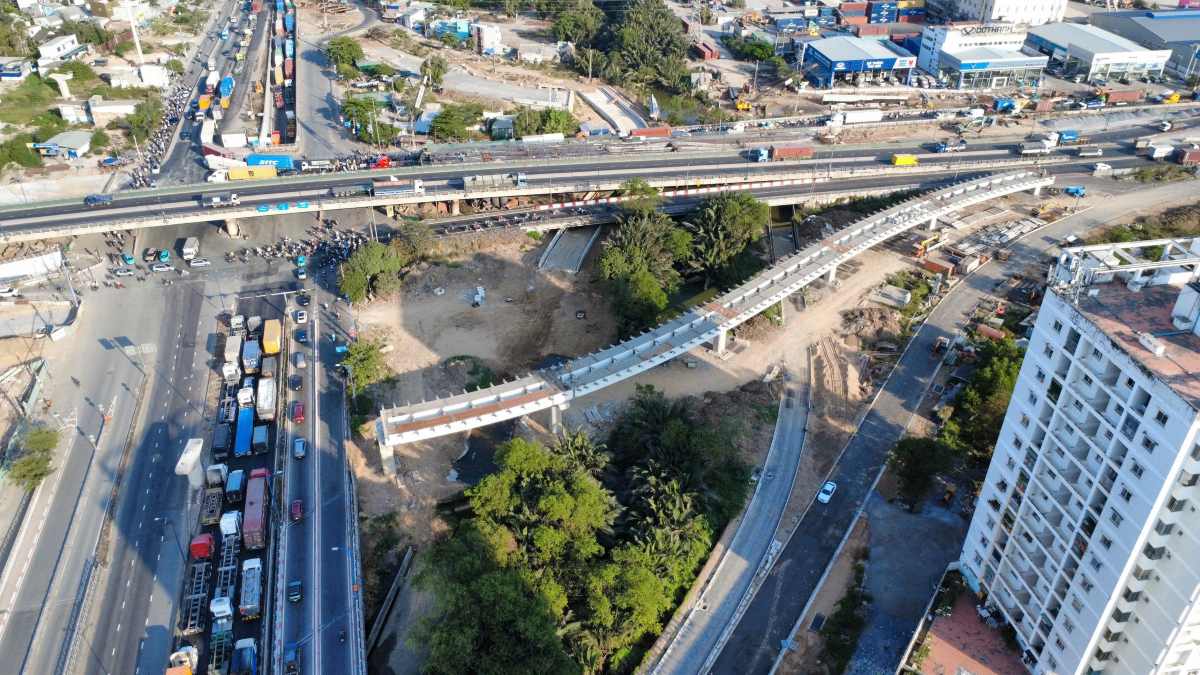 Dự án sau khi hoàn thành sẽ giải quyết tình trạng ùn tắc giao thông khu vực Mỹ Thủy. Ảnh: Anh Tú