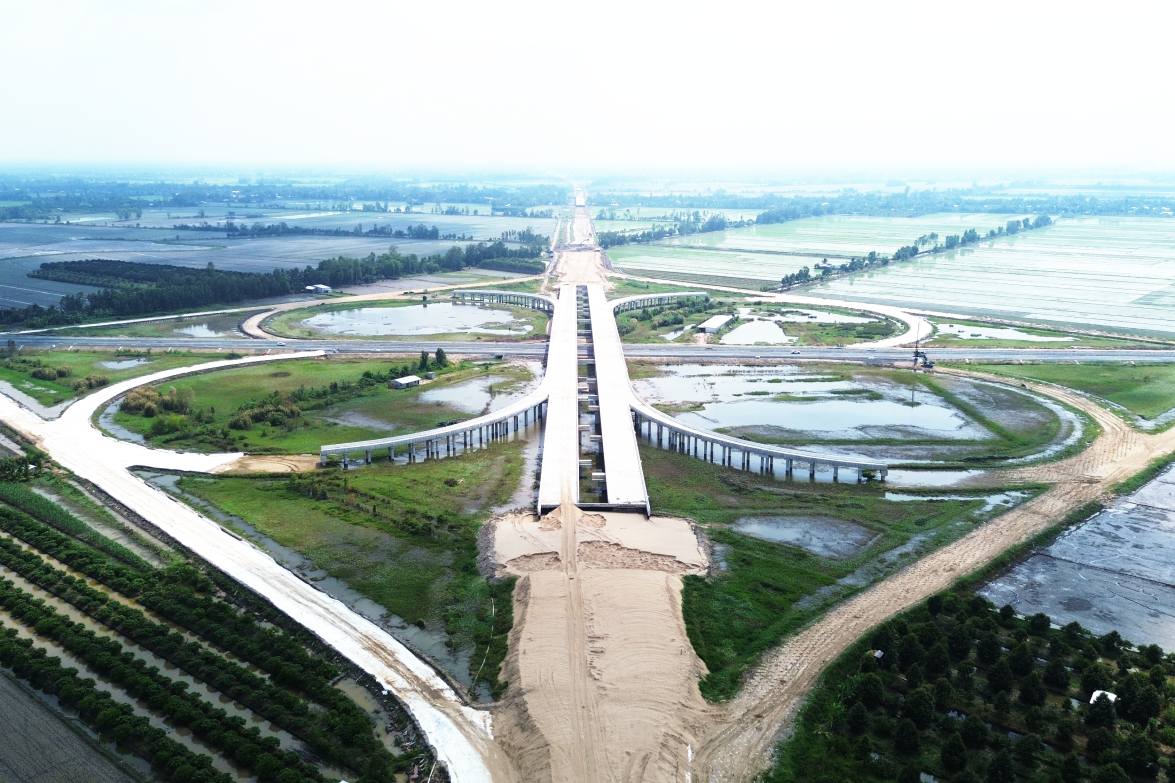 Cao tốc Châu Đốc - Cần Thơ - Sóc Trăng giao nhau với cao tốc Cần Thơ - Cà Mau. Ảnh: Tạ Quang