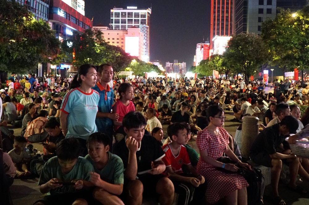 People flock to the center of Ho Chi Minh City to watch the April 30th fireworks display