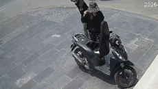 Police investigate the case of a woman being assaulted in broad daylight in Nghe An. Photo: Ngoc Anh