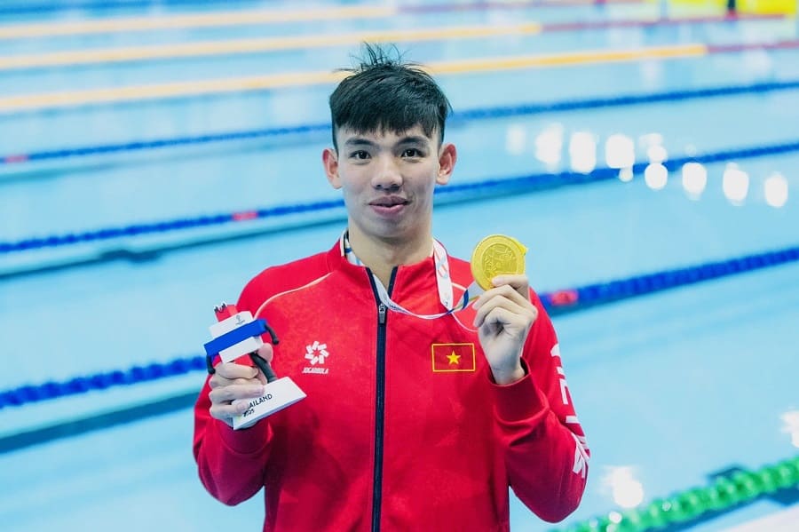 Swimmer Nguyen Huy Hoang is a member of the Vietnamese Sports Delegation competing in the 2026 Asian Beach Games. Photo: Minh Dan