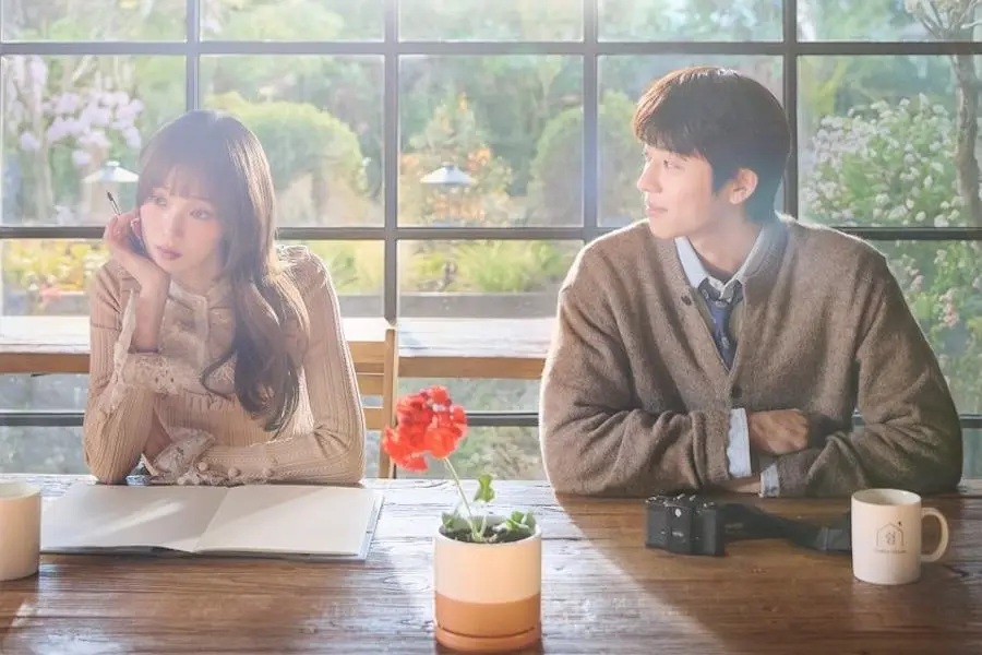Lee Sung Kyung and Chae Jong Hyeop's movie "Mùa em rực rỡ" ends perfectly. Photo: Producer