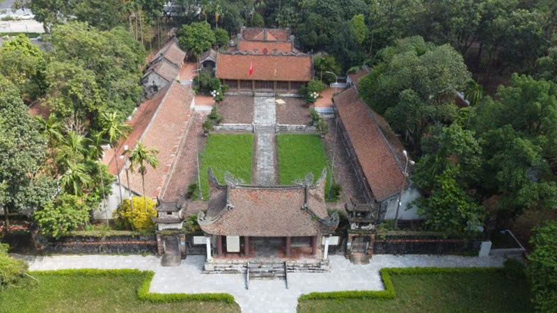Foreign domestic architecture of Quan Gia communal house. Photo: Tam Phu