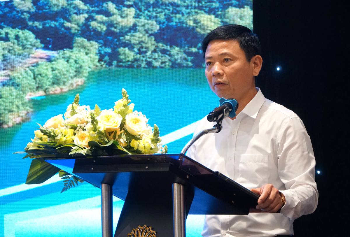 Ông Nguyễn Công Thành - Phó Giám đốc Sở Văn hóa, Thể thao và Du lịch tỉnh Hà Tĩnh phát biểu tại hội nghị. Ảnh: Thanh Chân