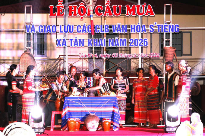 Rain praying festival ritual. Photo: VNA