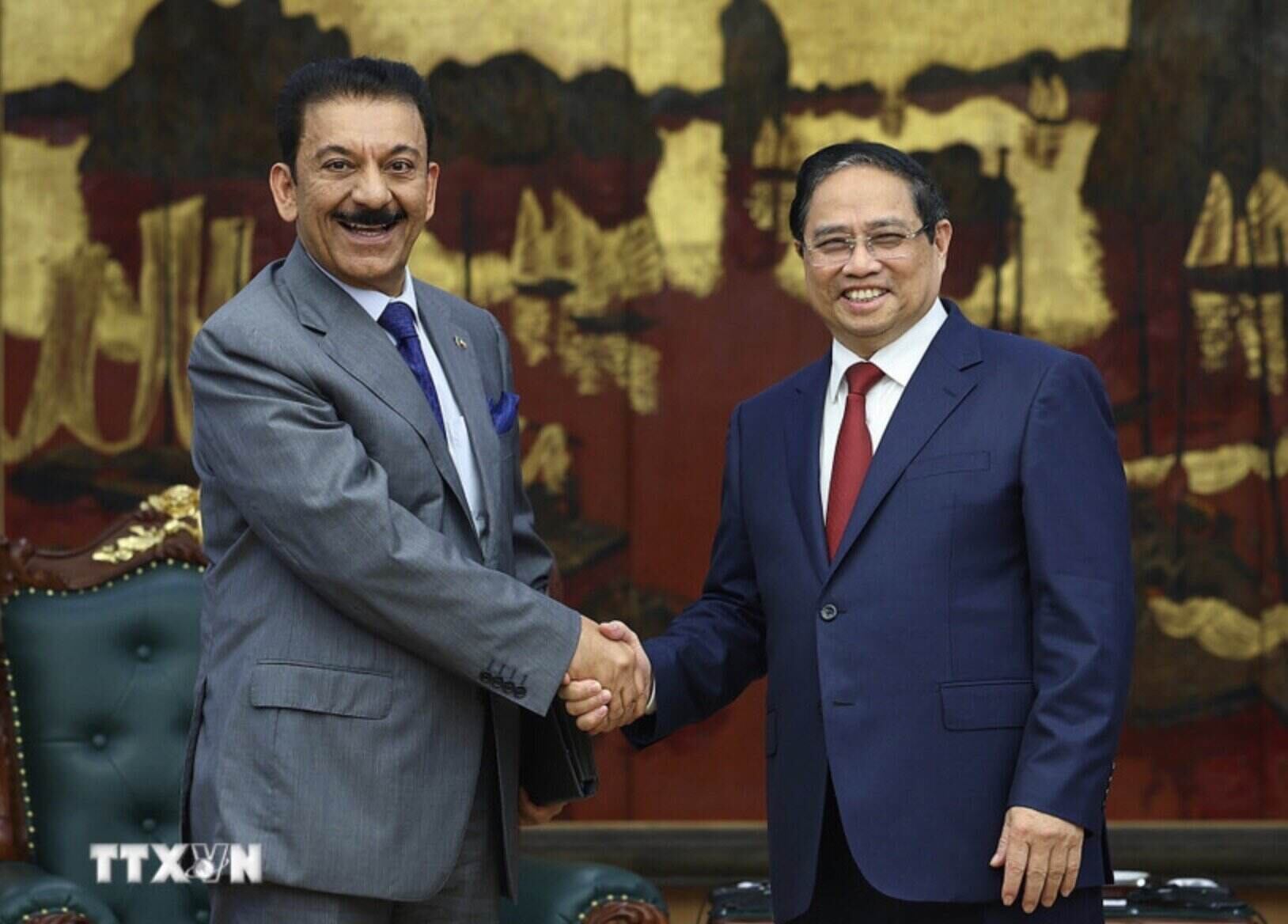Prime Minister Pham Minh Chinh received Mr. Yousef Ashour Al-Sabbagh, Kuwait Ambassador to Vietnam. Photo: TTXVN