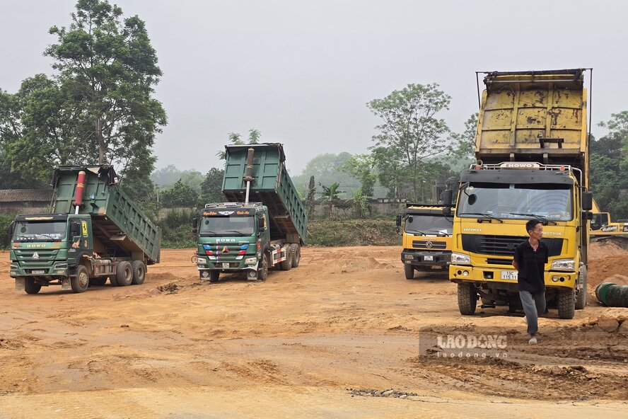 Mặt bằng khu tái định cư đang được thi công. Ảnh: Tô Công