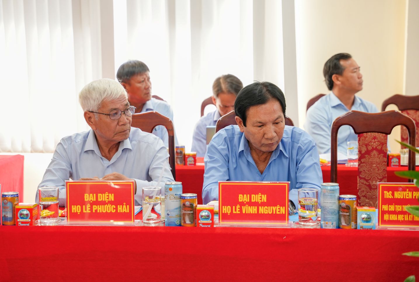 Đại diện gia tộc họ Lê được sử sách lưu lại là ổng tổ khai phá nghành nghề yến sào tại Khánh Hòa cùng tham gia. Ảnh: Như Quỳnh