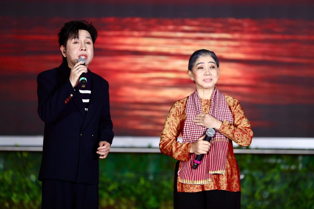 Vũ Luân và Phượng Liên.