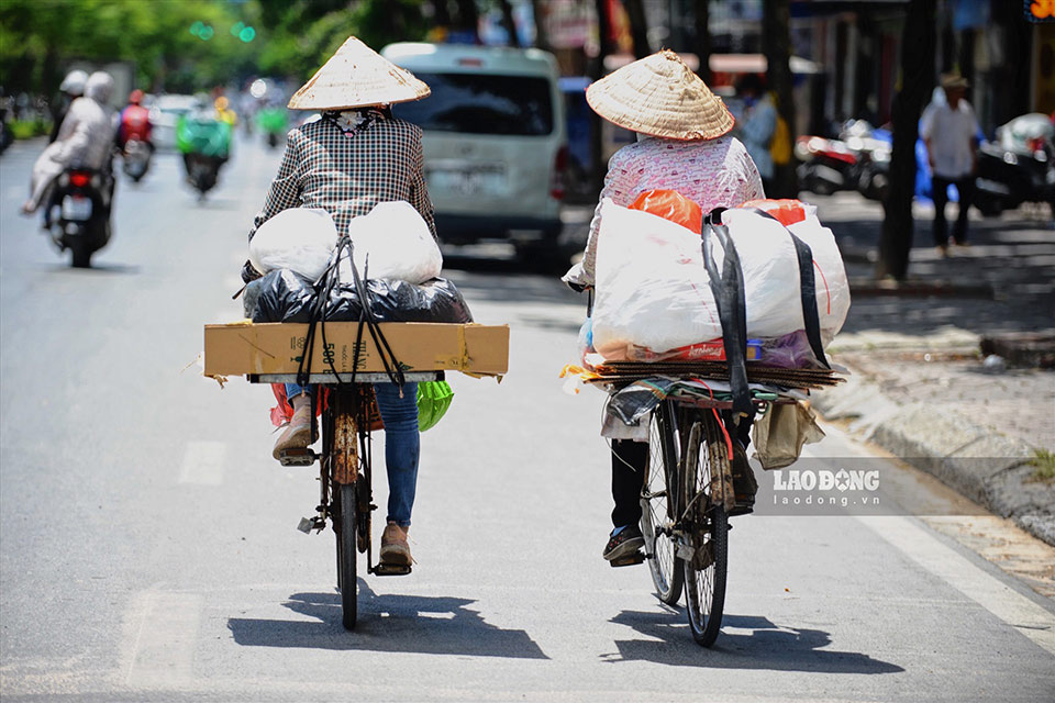 Hanoi weather forecast for next week enters a period of intense heat, with continuous high temperatures and the actual feeling of heat far exceeding the measured temperature. Photo: Tuan Minh