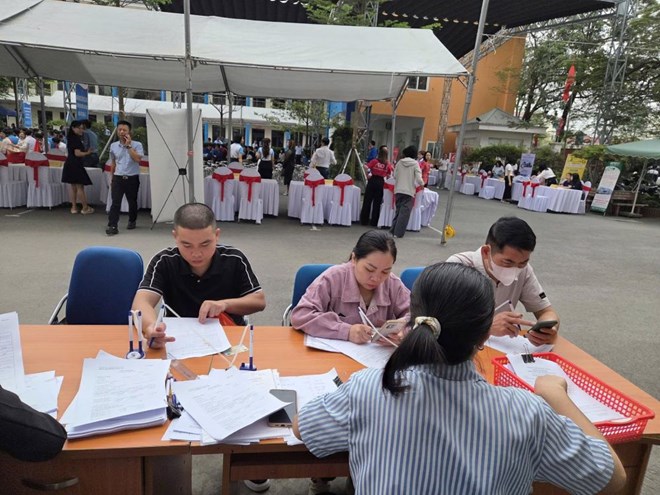 Lao động 35-45 tuổi nằm trong “vùng xoáy” đào thải