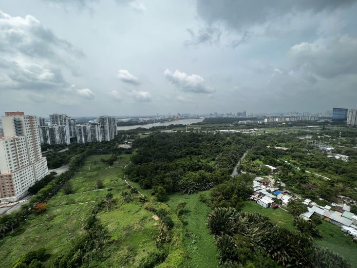 The promulgation of the K coefficient needs to ensure that it does not increase the financial obligations of people and businesses. Photo: Bao Chuong