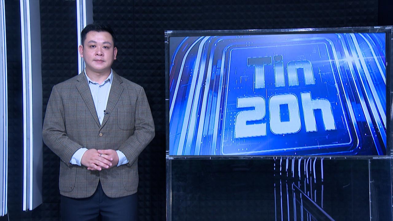 8 PM News: Identity of the driver who abandoned the car and rushed across the median strip to save a baby girl in the middle of the national highway