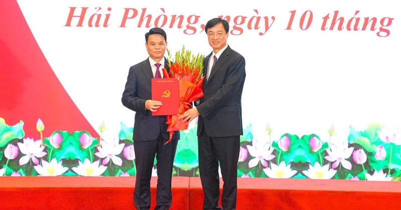 Công bố các quyết định về công tác nhân sự tại Hải Phòng, Hưng Yên, Cần Thơ