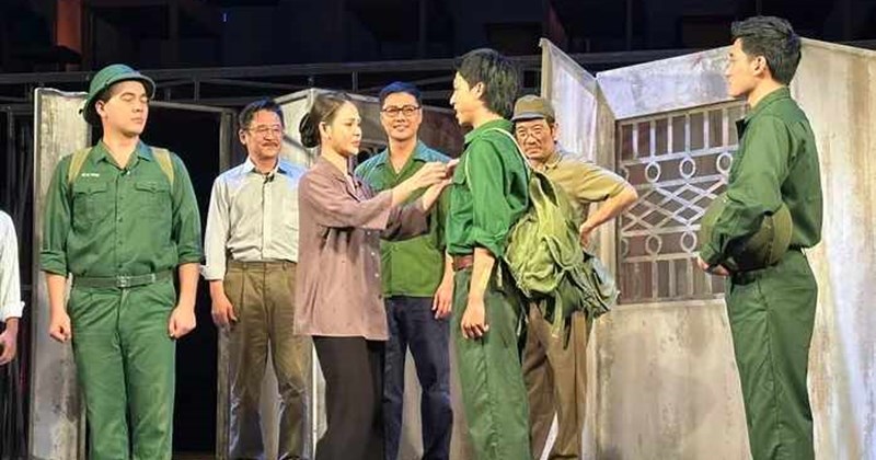 Giám đốc 2 nhà hát kịch bàn về AI và hiệu quả kinh tế số