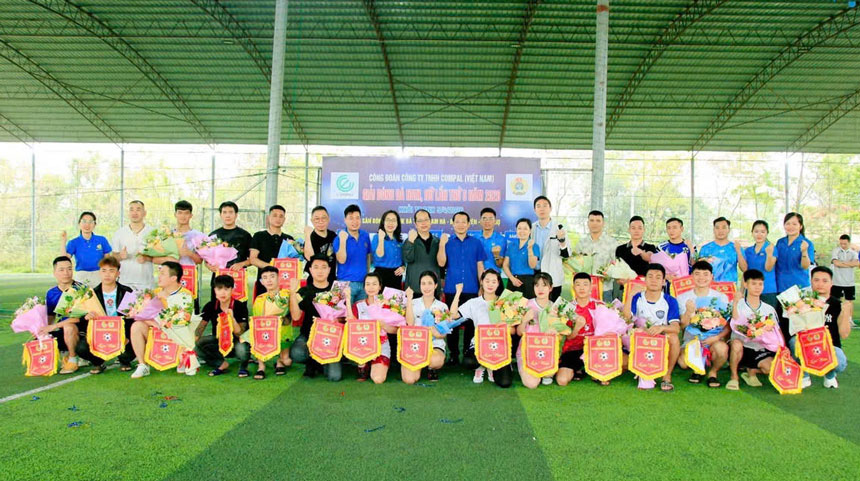 23 teams compete at Compal 2026 Workers' Football Tournament. Photo: Thanh Phong