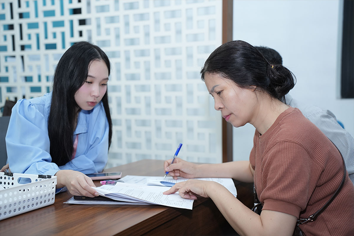 Elderly people can also easily access online public services