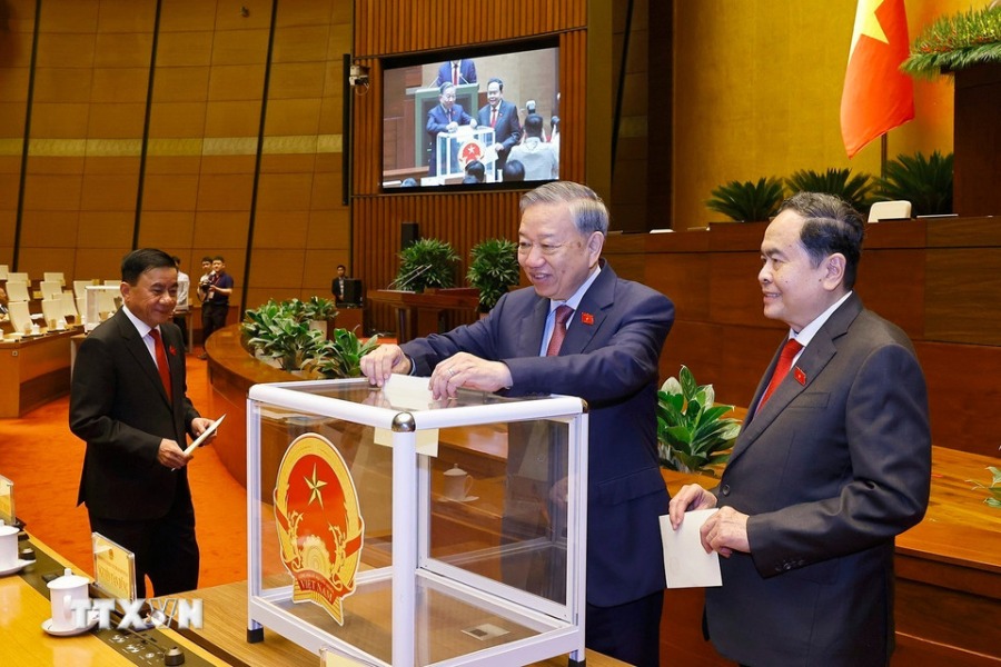 General Secretary To Lam votes to elect the Chairman of the 16th National Assembly. Photo: Doan Tan/VNA