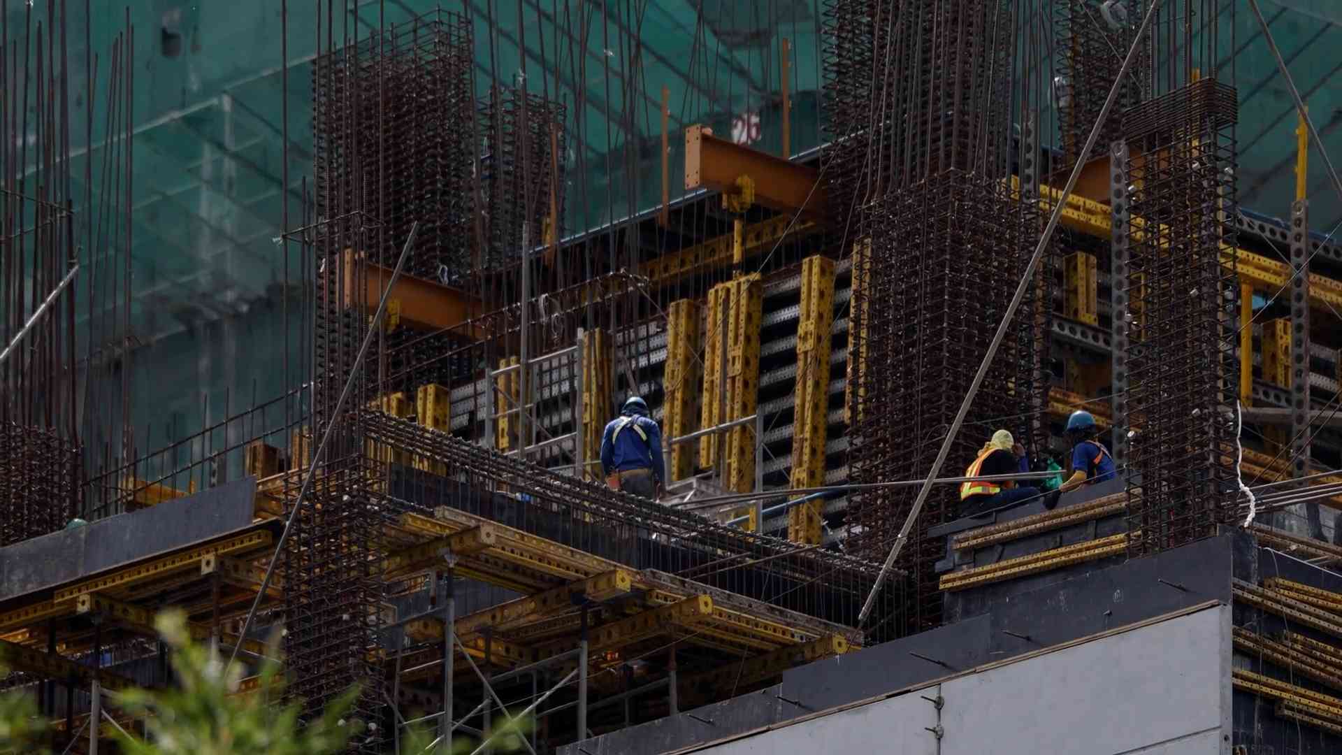 Material prices increase, businesses proactively adapt.