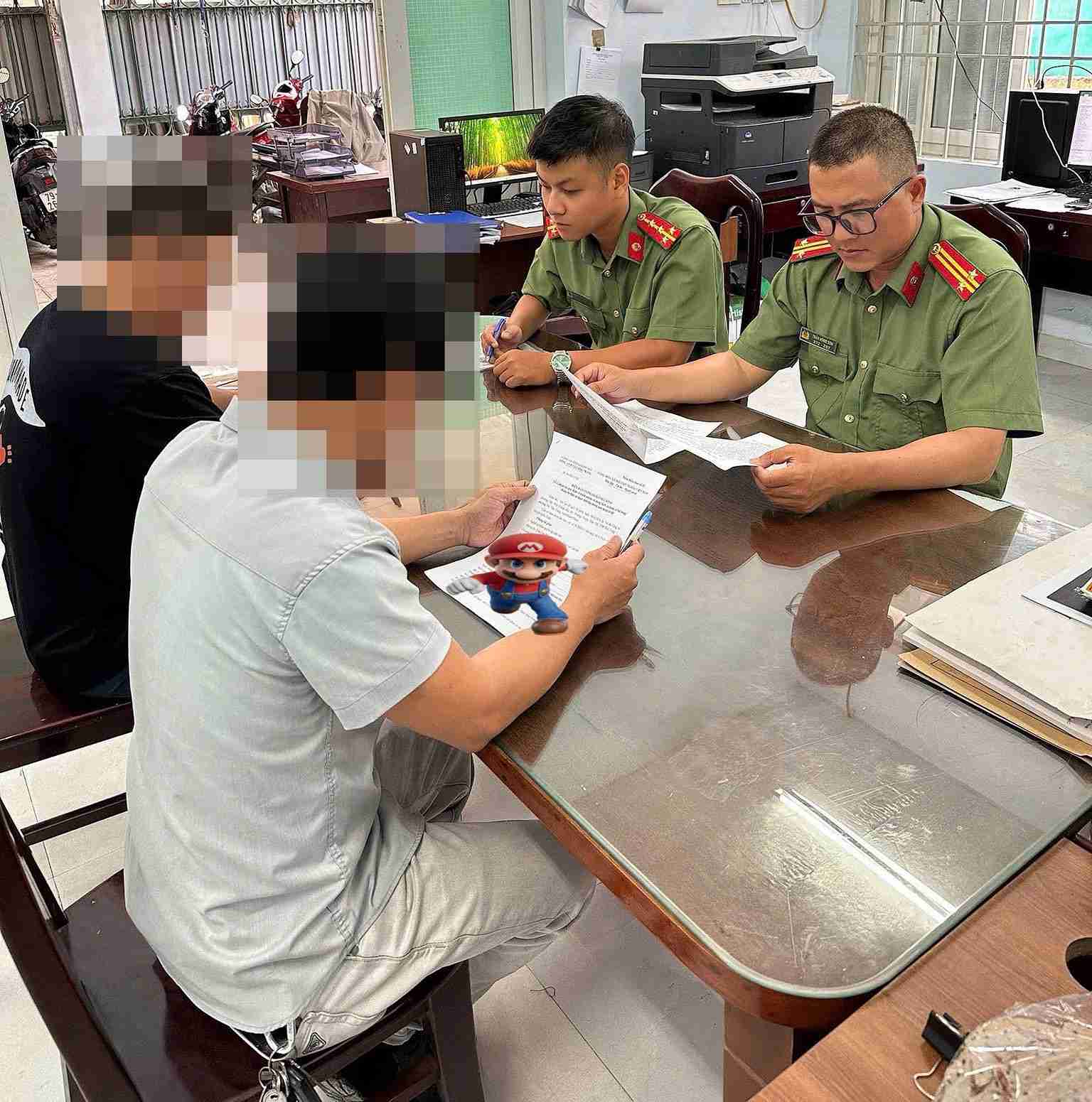 Ward police have just handled 2 cases of posting false information about students fighting. Photo: Nha Trang West Police