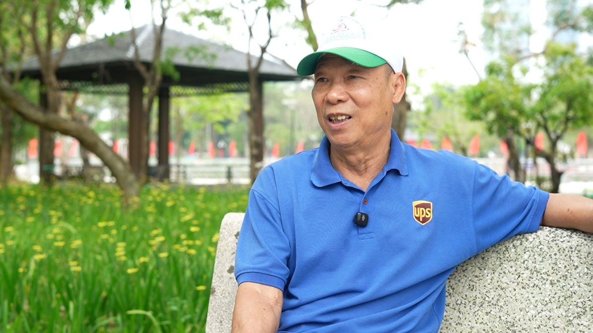 Lương hưu giúp ông Chiến tự chủ tài chính, không cần phụ thuộc vào con cái. Ảnh: Trang Anh