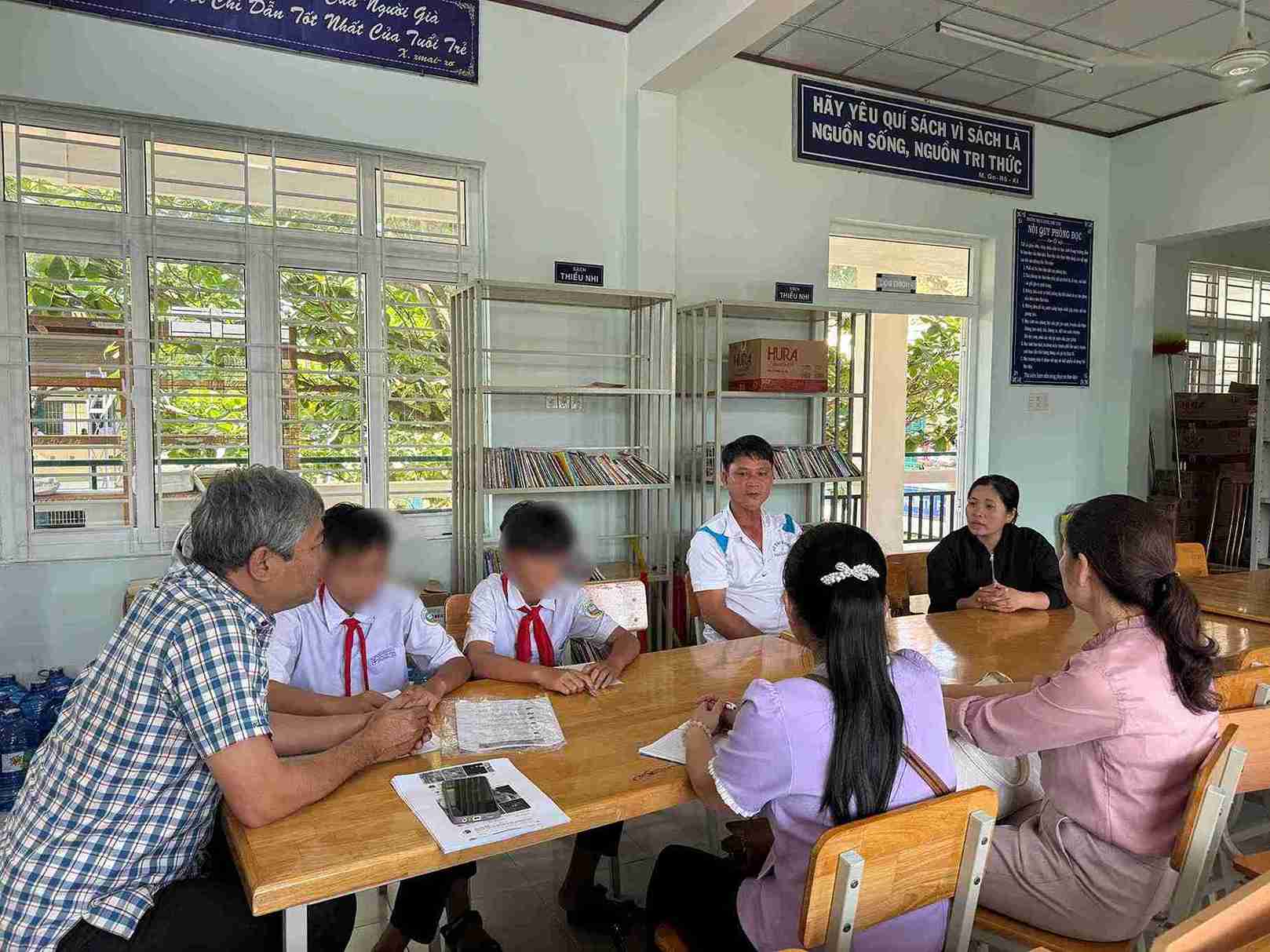 The school and parents have organized mediation for the case of a 6th grade student being beaten in Tay Nha Trang ward. Photo: Huu Long