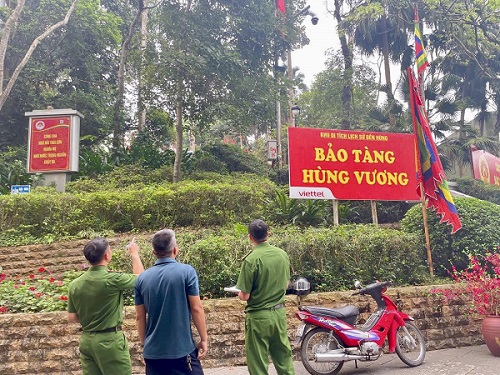 Camera system installed right before the Ancestral Day. Photo: Phu Tho Police