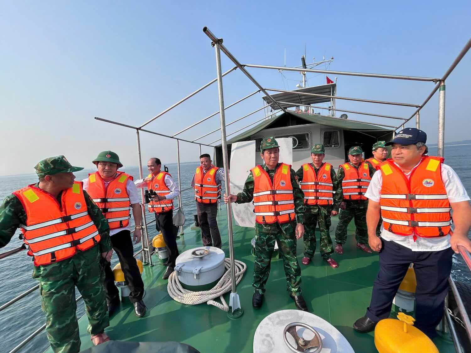 La Guardia Fronteriza de la ciudad de Hue organiza patrullas, controles, protección de la soberanía y prevención y lucha contra la pesca ilegal. Foto: Vo Tien
