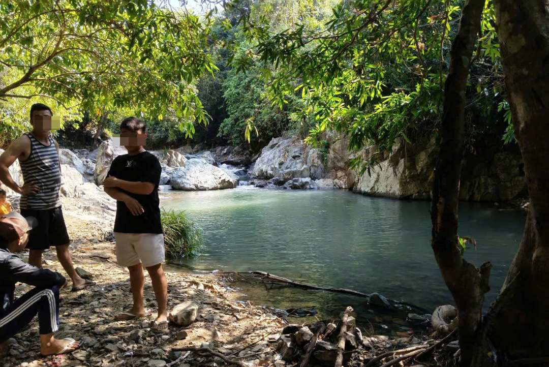 Scene of the stream area where the male student in Khanh Hoa had the accident. Photo: Khanh Hoa