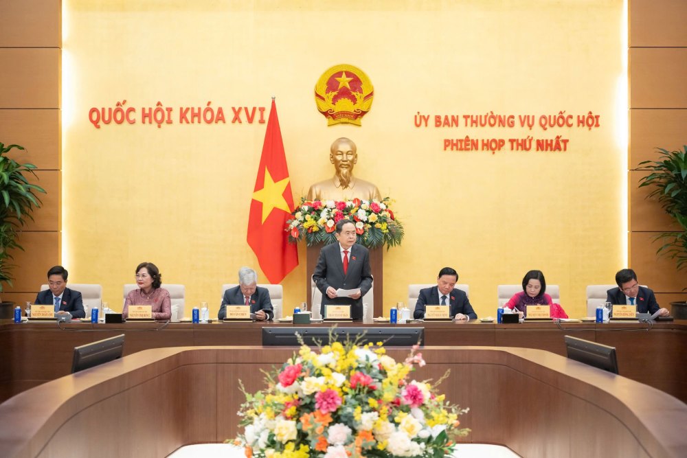 The first session of the 16th National Assembly Standing Committee took place in the afternoon of April 6. Photo: Quochoi. vn