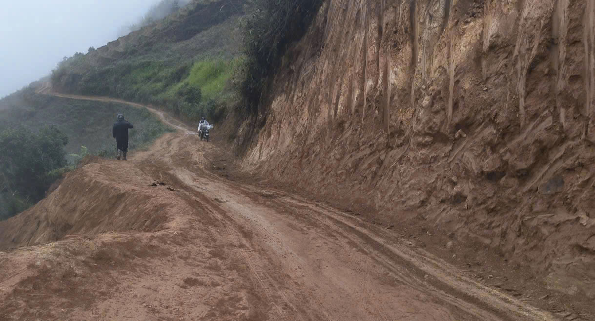 Đường vào thôn Sán Trá (xã Hạnh Phúc, tỉnh Lào Cai) 