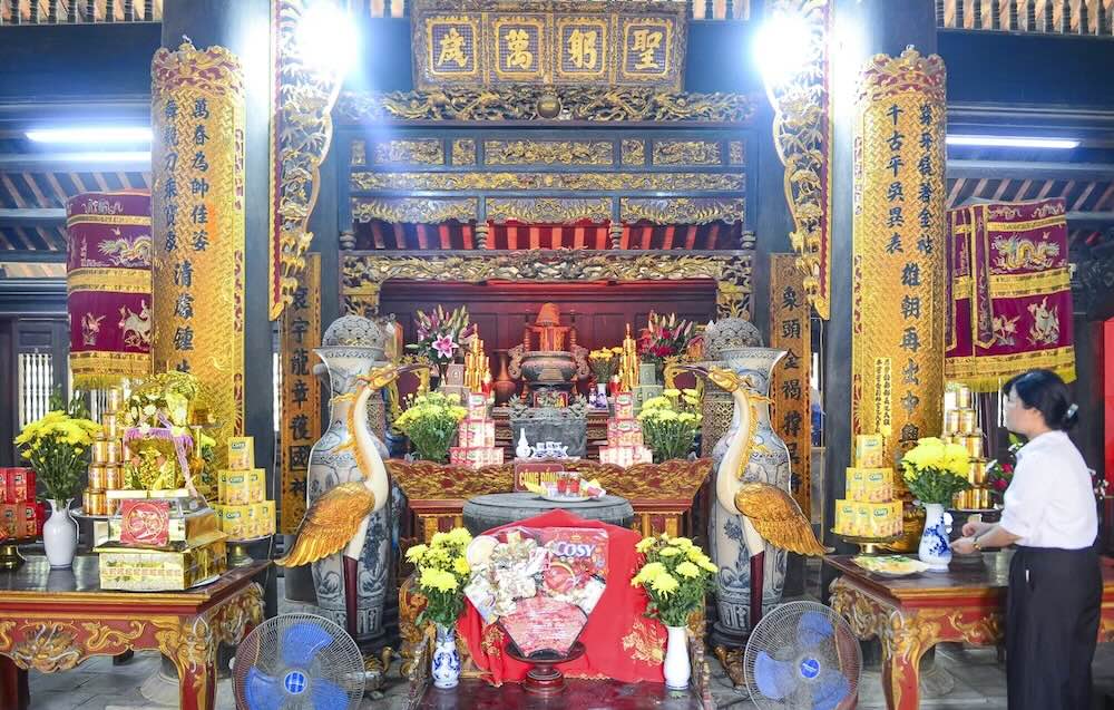 Ba Trieu Temple Festival is ready to welcome tourists. Photo: Quach Du