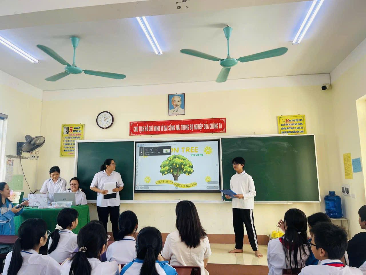 Phu Tho education actively transforms digitally. Photo: Le Quy Don School