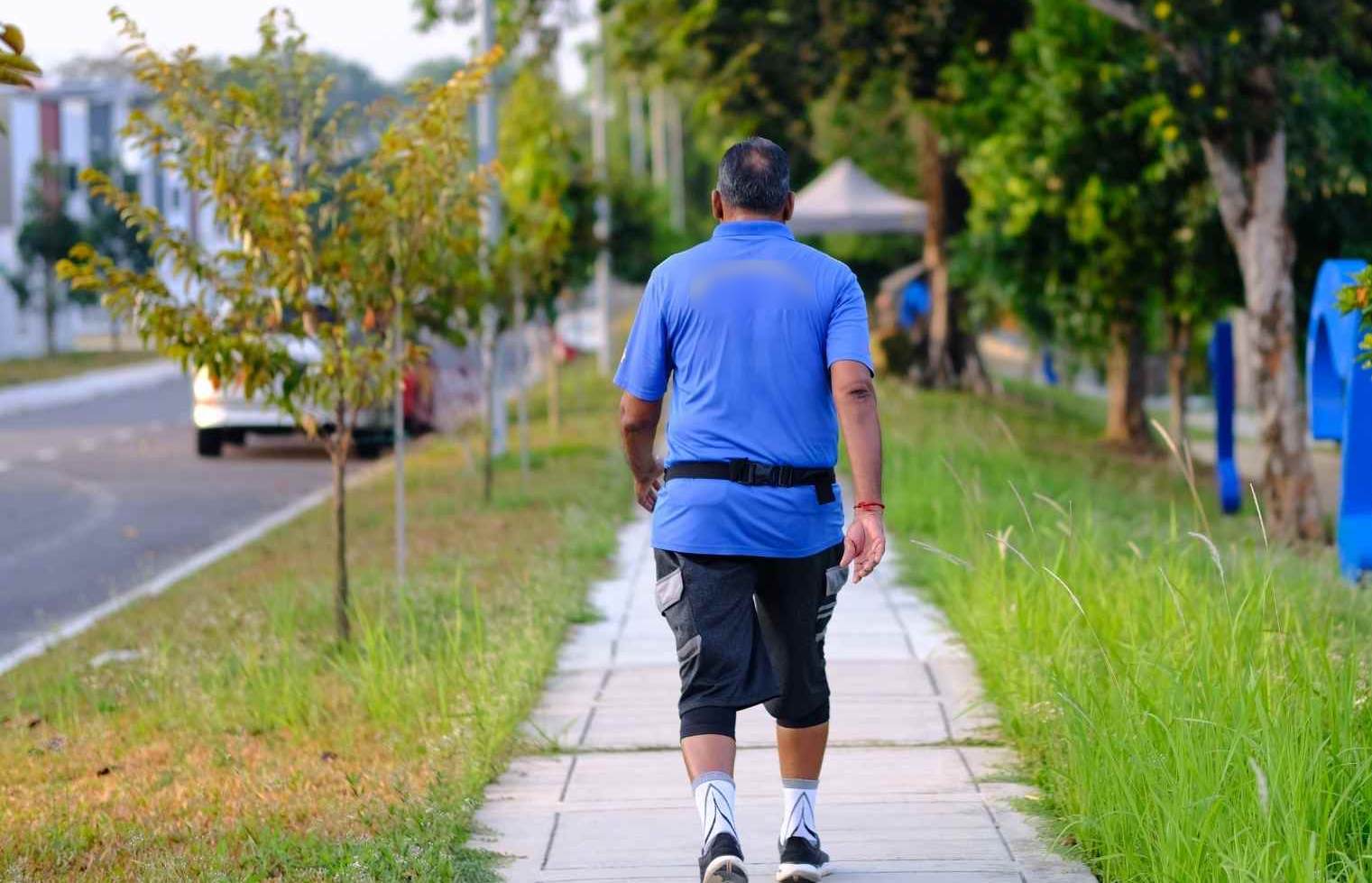 심호흡, 설탕이 많은 아침 식사 피하기, 가벼운 운동은 혈당 조절, 혈액 순환 지원 및 혈압 조절에 도움이 됩니다.