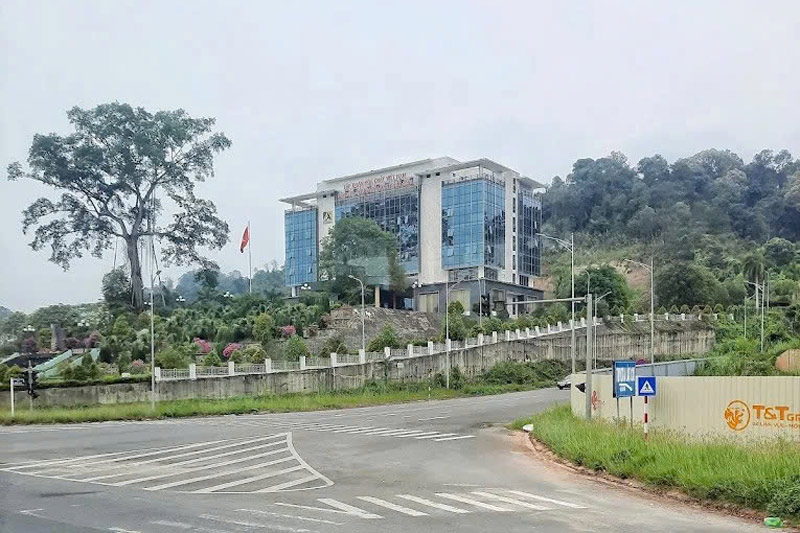 Trụ sở Công ty TNHH MTV Apatit Việt Nam tại Lào Cai hiện nay. Ảnh: Đinh Đại