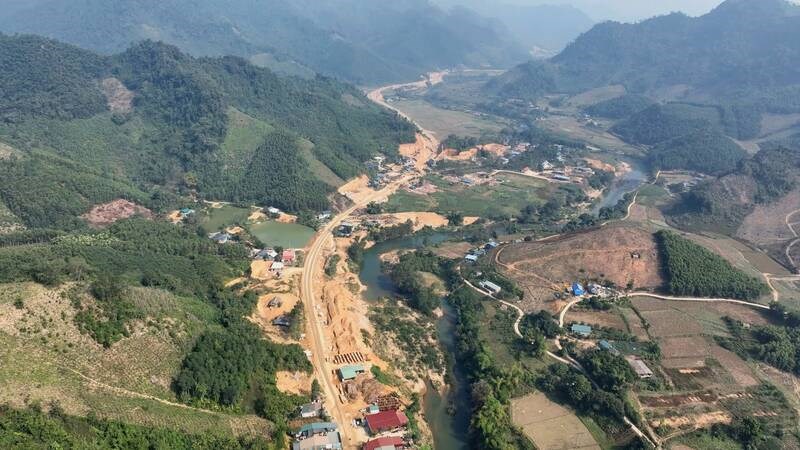 Ho Chi Minh Road project. Photo: Viet Bac