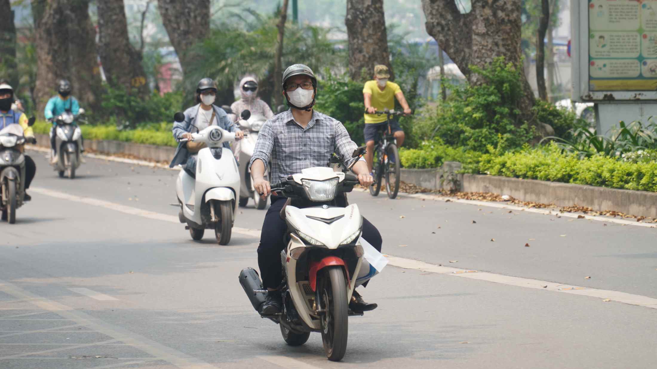 내일 날씨 예보 8. 광범위한 극심한 폭염, 많은 지역에서 40도 C 초과. 사진: 민부