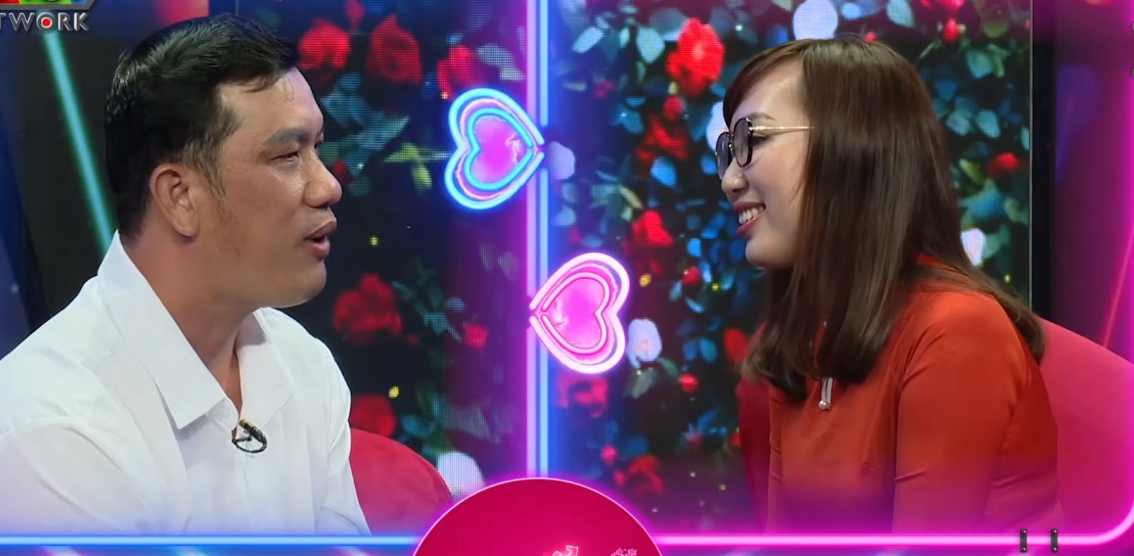 Business owner and teacher at the dating show. Photo: MCV Unit.