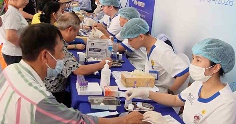 Khám chữa bệnh miễn phí cho người dân vùng cao