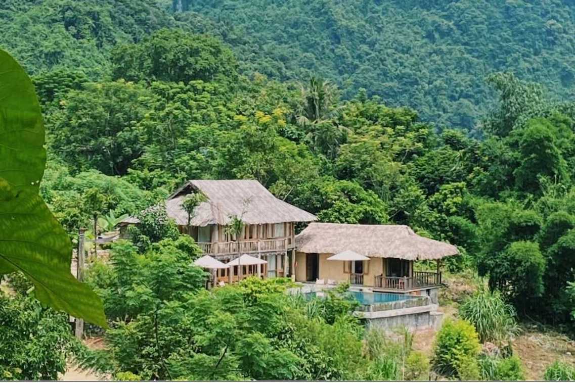 Today's weather forecast helps tourists refer to information before exploring and enjoying outdoor activities. Photo: Van Chuyen